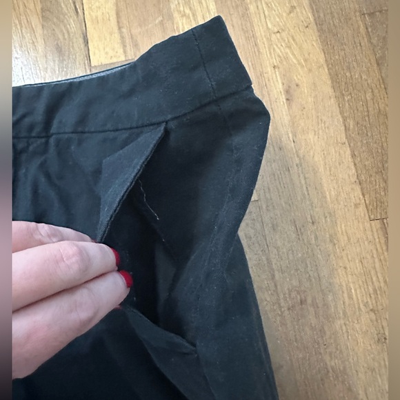 *last chance* Banana Republic | Women’s black shorts - Picture 7 of 16